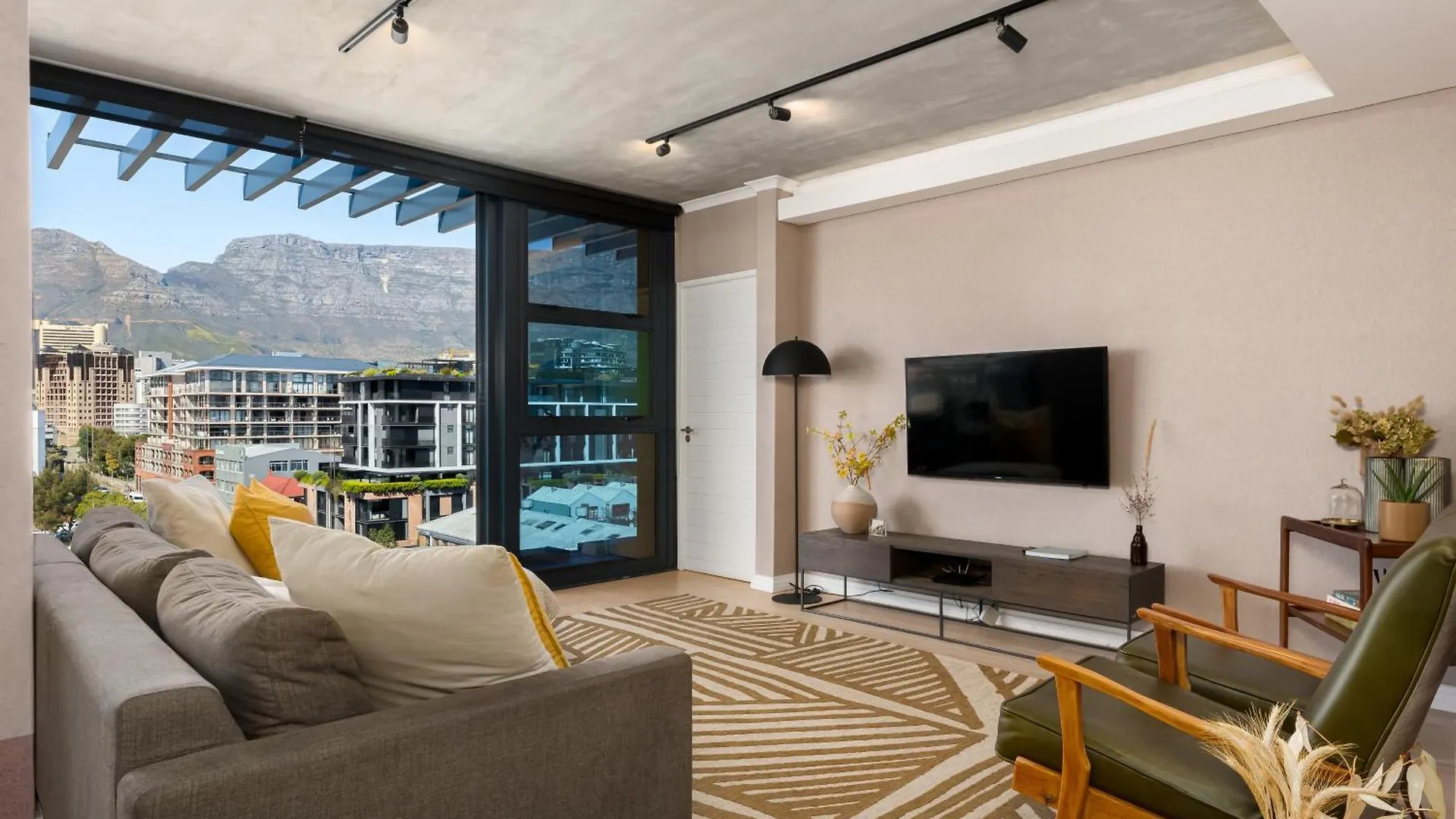 Apartment Luxury Penthouse Living In De Waterkant Cape Town